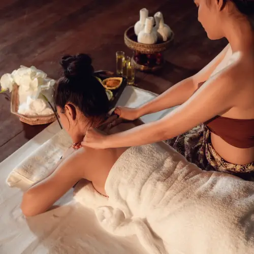 Thaimassage Stockholm - Lediga tider & högst betyg Thailändsk massage Stockholm – Populära salonger nära dig