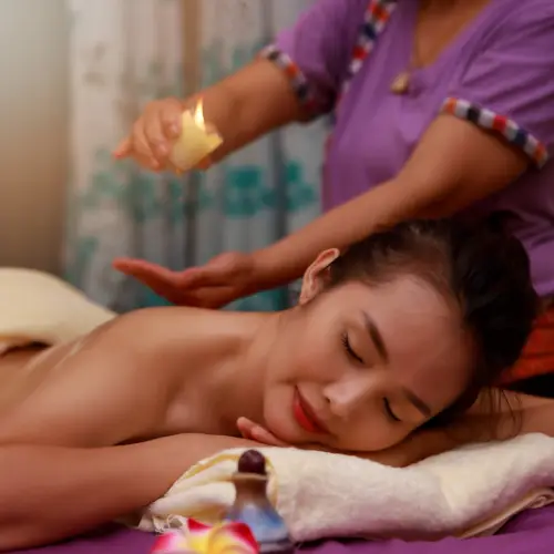 Thaimassage Stockholm – Trygg bokning & omdömen Thaimassage Stockholm - Boka enkelt & öppet idag